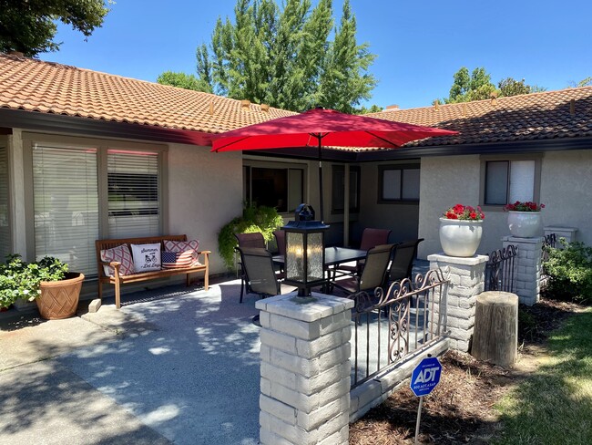Building Photo - 4837 Kipling Dr