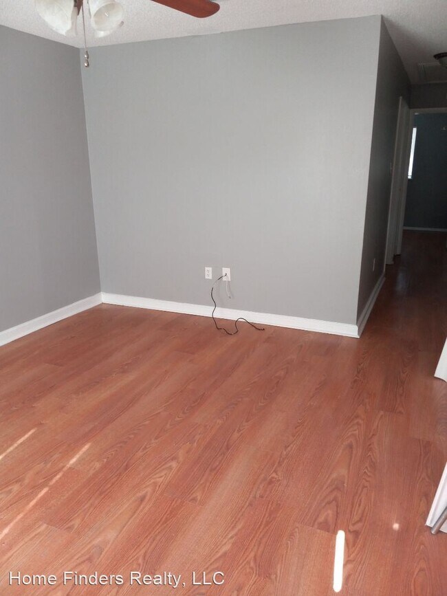 Building Photo - 3 br, 1.5 bath House - 11673 Auburn Dr.