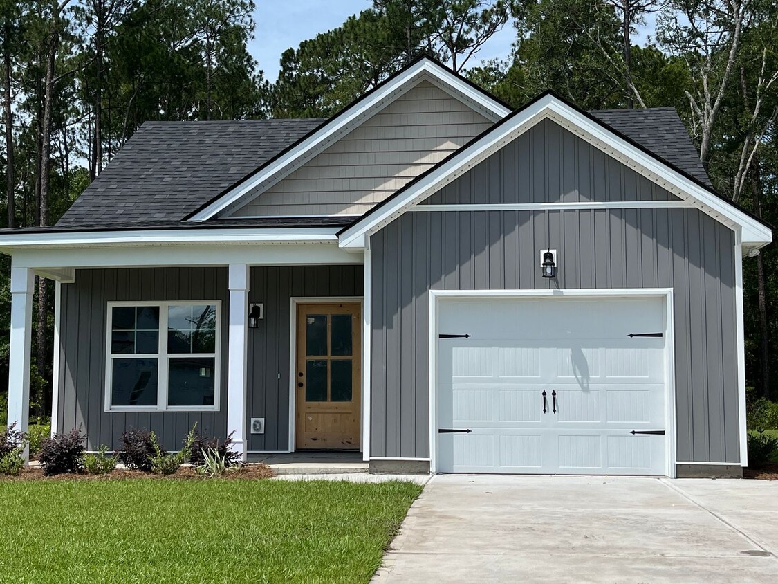 Foto principal - Brand New Home Available In South Effingham