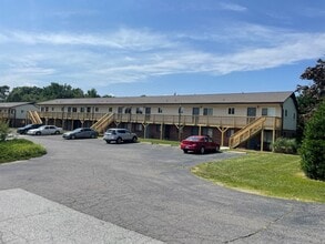 Building Photo - 1006 Salisbury St