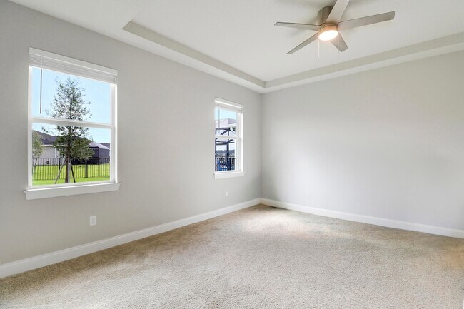 Foto del edificio - 6545 Cloverdale Ave