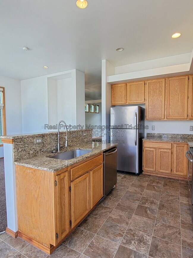Building Photo - 2567 Prestwick Dr