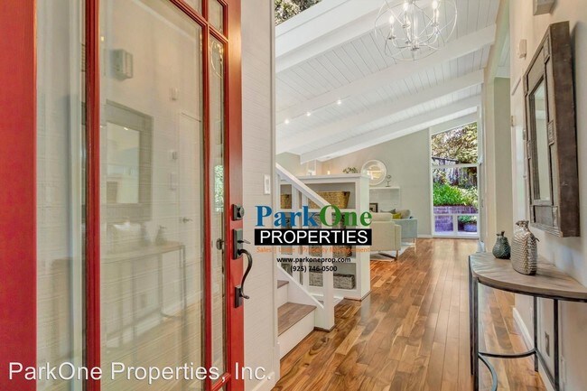 Foto del edificio - 4 br, 3.5 bath House - 4400 El Nido Ranch Rd