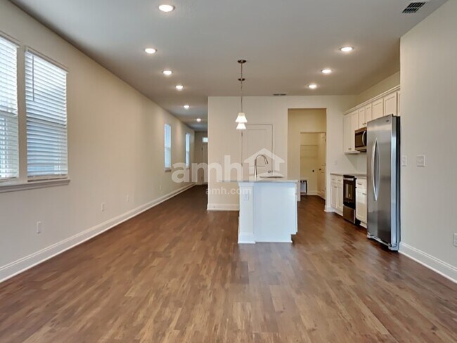 Building Photo - 76 Elcano Ln