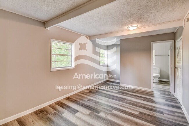 Foto del edificio - 1152 Linthicum St