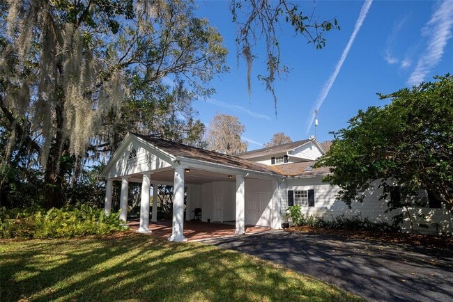 Building Photo - 15612 Howell Park Ln