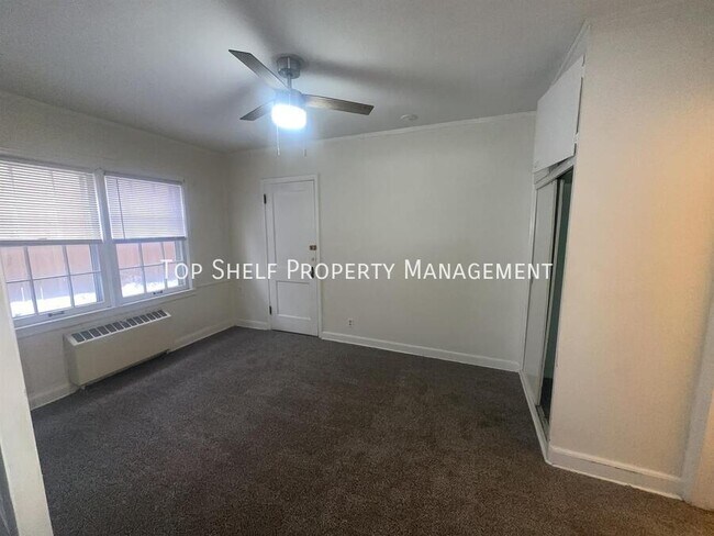 Foto del edificio - 2303 E 9th St