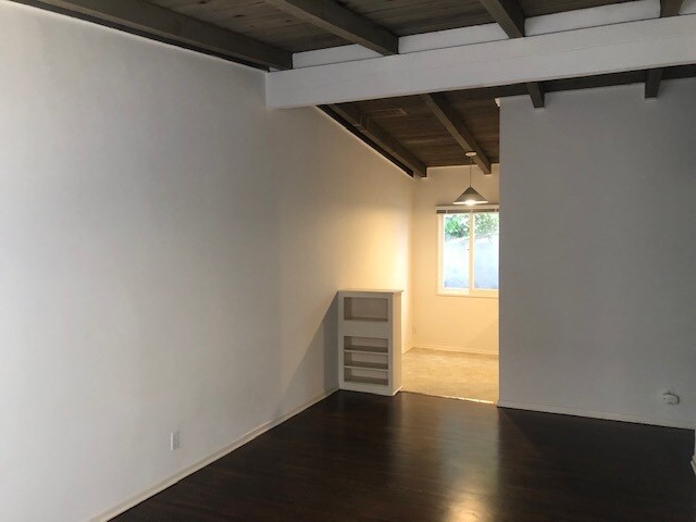 Living Room & Nook View - 340 Penn St