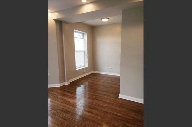 Foto del edificio - 6245 S Greenwood Ave