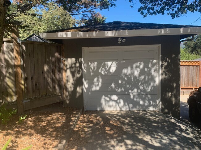 Detached Garage - 17929 Ida Dr