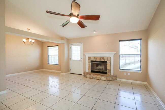 Building Photo - 2364 Tigress Ln