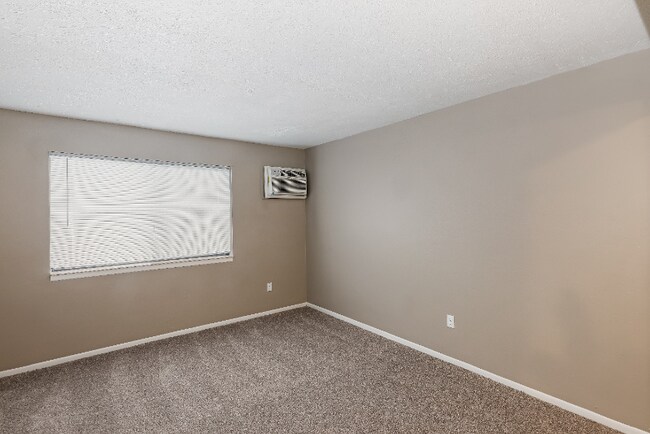 Foto del edificio - 4648 Talmadge Rd