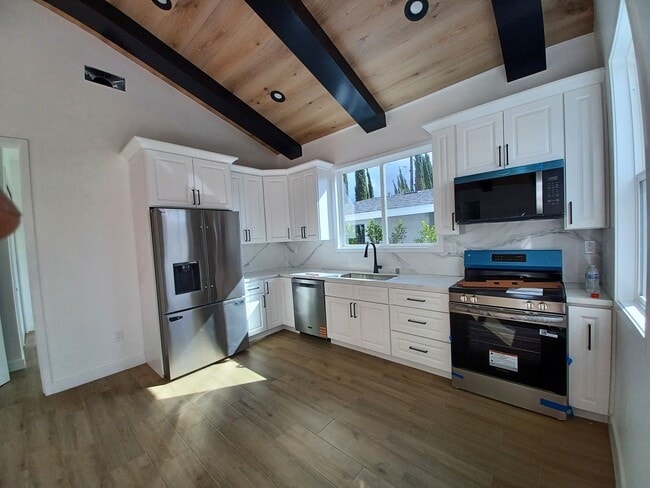 Foto del edificio - 319 E Ramona St