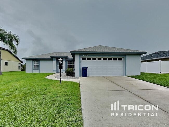 Foto del edificio - 6504 64th Ln E