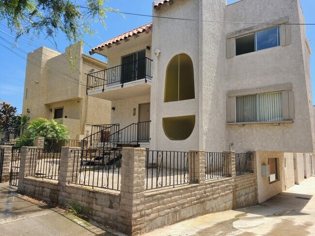 Foto del edificio - 519 N Francisca Ave