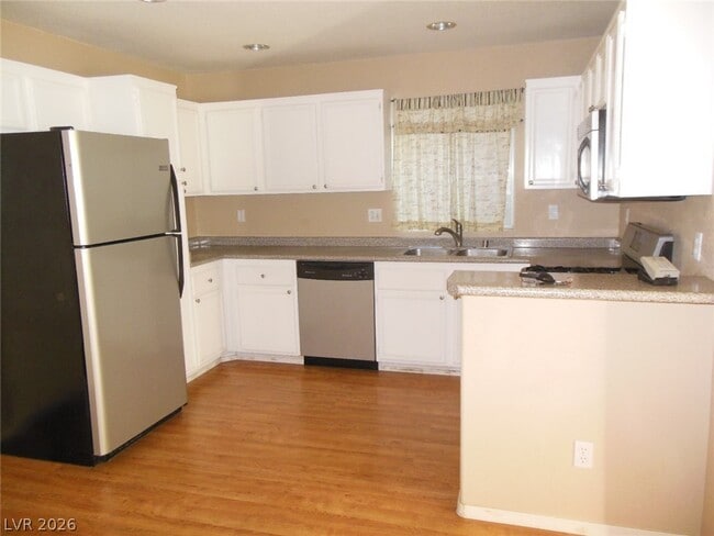 Building Photo - 5225 Wave Dancer Ln