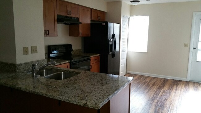 Foto del edificio - 6600 121st Ave N