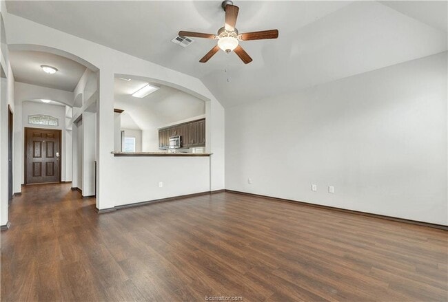 Building Photo - 4110 Whispering Creek Dr
