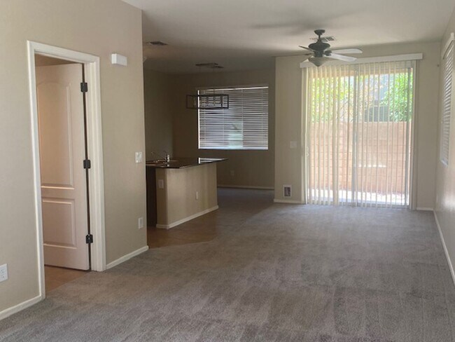 Building Photo - UPGRADE TO THIS GILBERT TWO STORY 4 BEDROOM HOME WITH A 2 CAR GARAGE AND SMALL YARD.