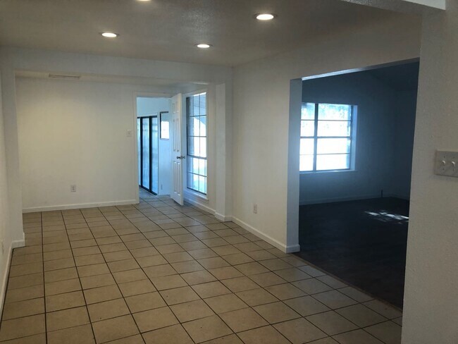 Building Photo - 801 Martin Luther King Blvd