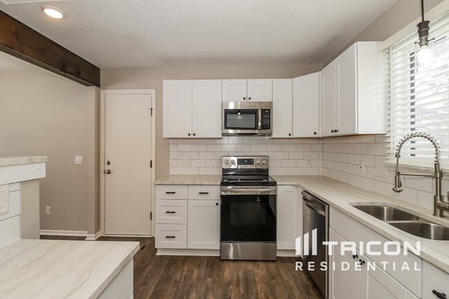 Foto del edificio - 8312 115th Ln N