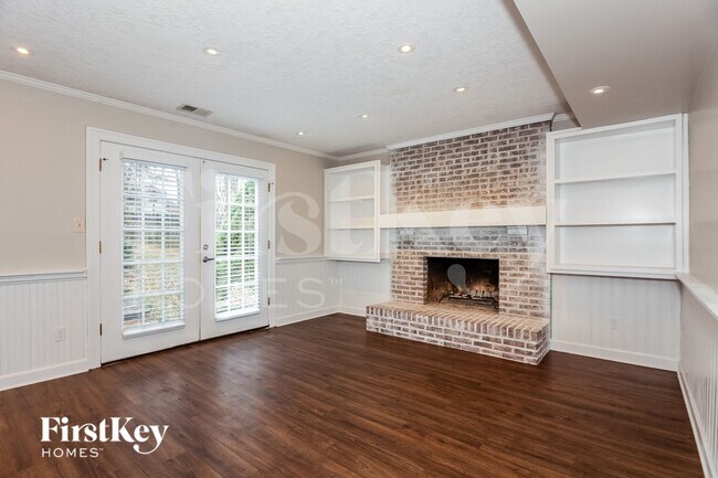 Foto del edificio - 9512 Robert Burns Ct