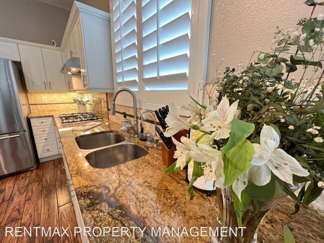 Foto del edificio - 4 br, 3.5 bath House - 2863 JAMIE ROSE ST