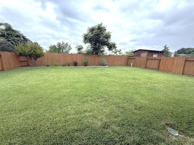 Foto del edificio - 8218 Terrace Brook Dr