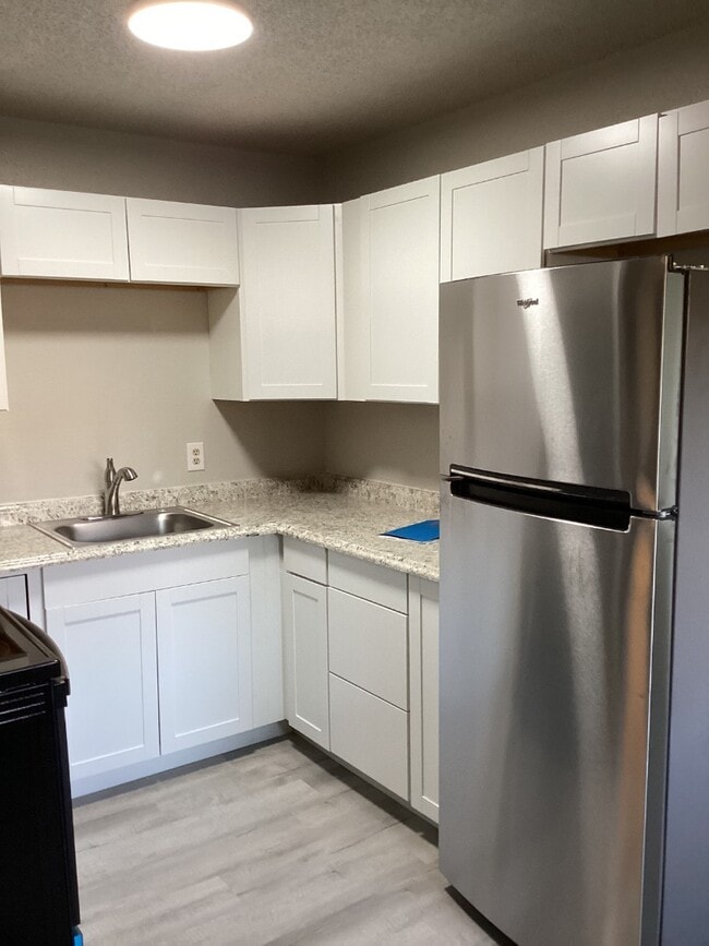 Building Photo - 340 Bench Blvd