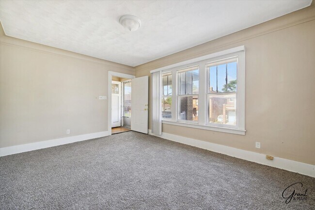 Building Photo - 15358 Princeton - THM Capital LLC