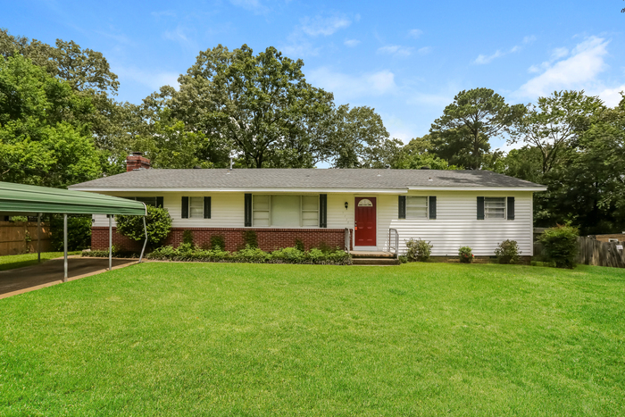 Primary Photo - Beautiful Home in Pearl