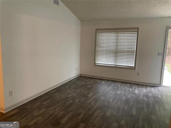 Foto del edificio - 1131 Rappahannock Dr