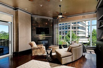 Building Photo - 1 Waterway Ct