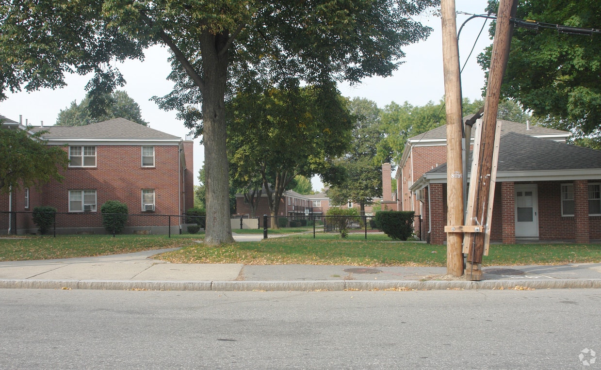 LAWRENCE Apartments in Lawrence, MA