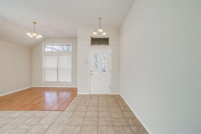 Foto del edificio - 8612 Woodslane Dr