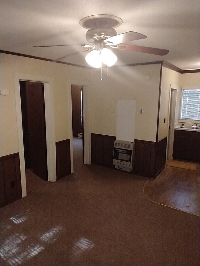 Sala principal - 235 N 25th St