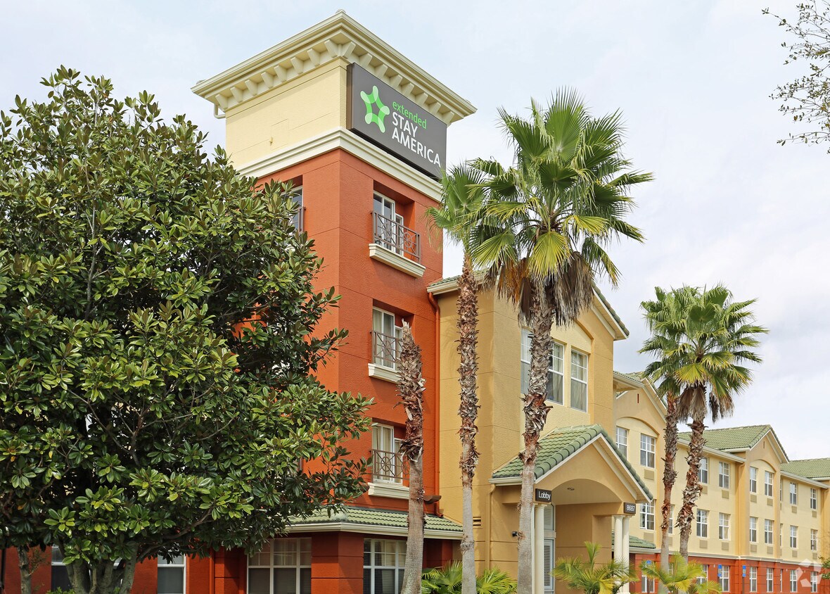 Furnished Studio Orlando Apartments in Orlando, FL