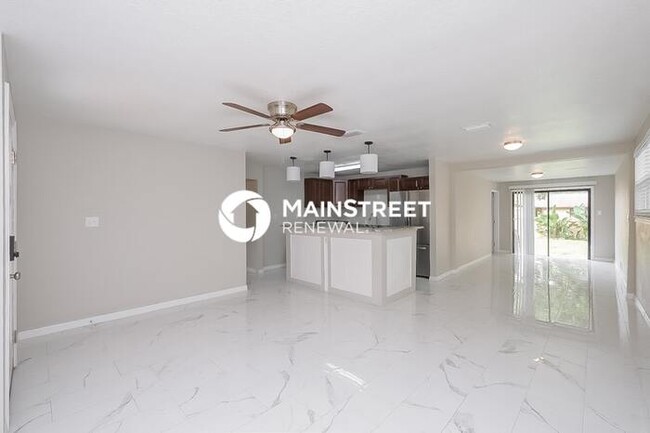 Foto del edificio - 1305 S Walker St