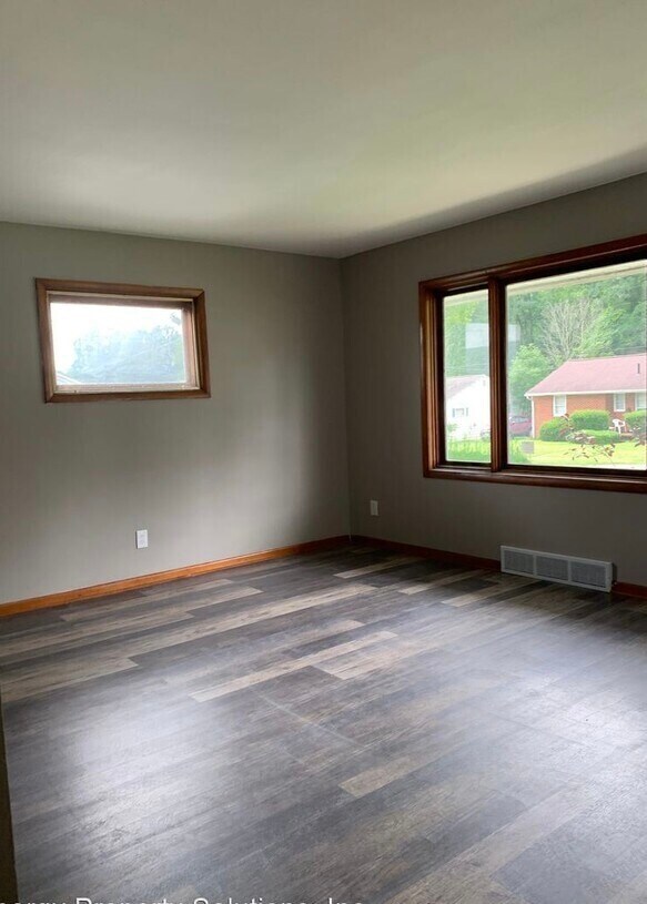Building Photo - 275 Greendale Ave