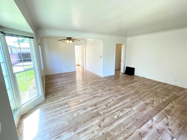 Foto del edificio - 3539-3541 Lewis Ave. Long Beach, CA 90807
