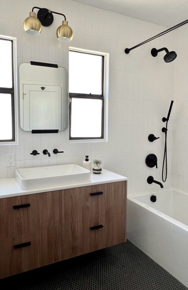 Foto del edificio - Coastal 2 Bedroom 1 Bath Haven