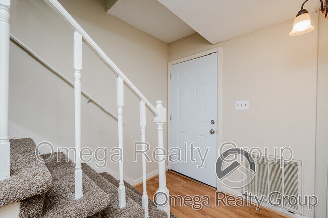 Foto del edificio - 3320 Warringwood Dr