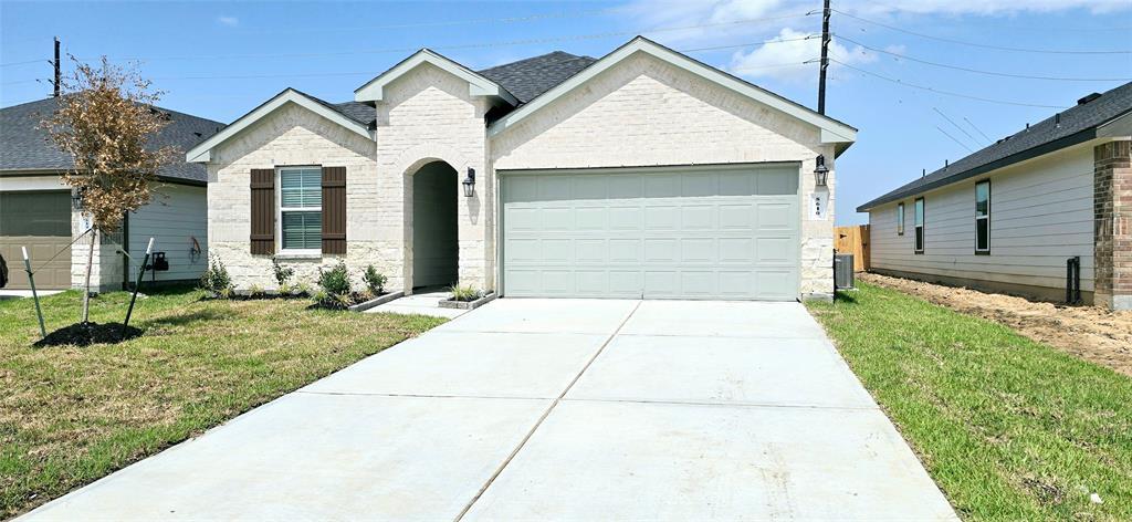 Primary Photo - 8610 Shumard Oak Dr