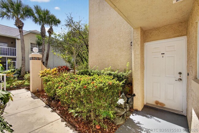 Foto del edificio - 1628 SE Green Acres Cir