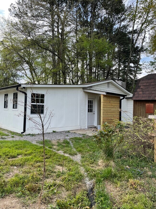 Photo - 187 Karen Dr House