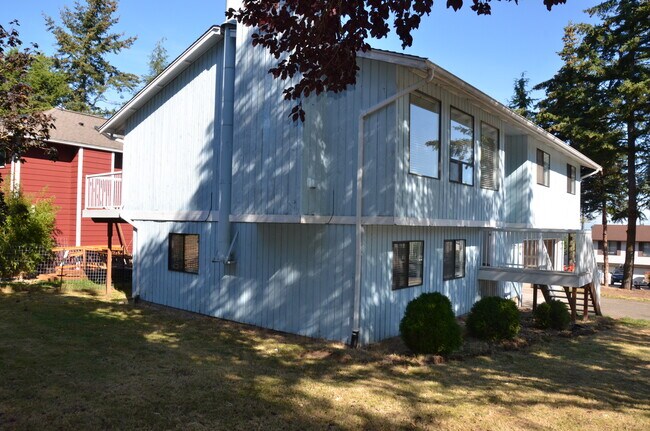 Building Photo - 3875 Robby Ct