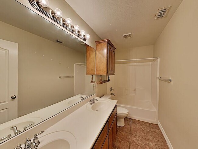 Foto del edificio - No Application Fees* $250.00 off 1st month...