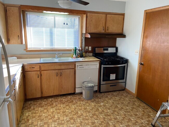 Building Photo - 312 Tullahoma Dr