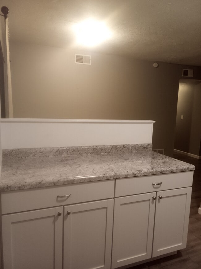 Foto del edificio - 715 ManApart