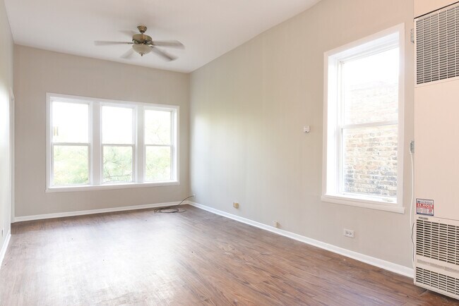 Foto del edificio - 1131 W Taylor St